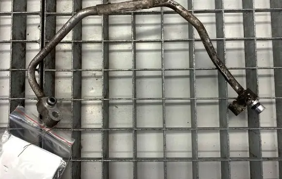 Air conditioning (A/C) pipe/hose