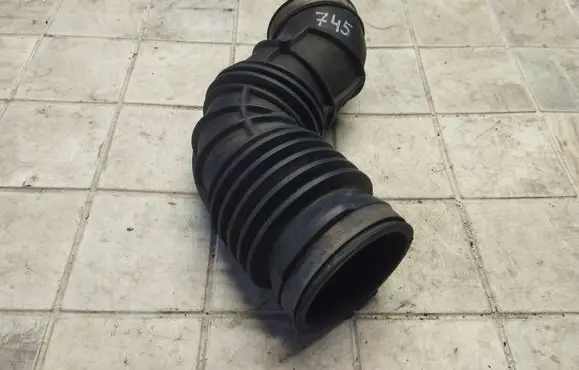 Volvo S60 Air intake hose/pipe 08649258