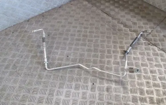 Ford Focus C-MAX Air conditioning (A/C) pipe/hose