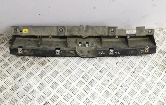 Radiator trim
