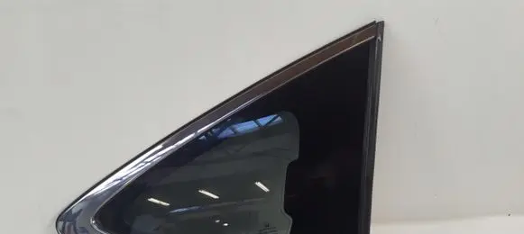 Honda CR-V Rear side window ACM100