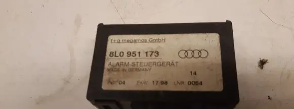 Audi A3 S3 8L Alarm movement detector/sensor 8L0951173