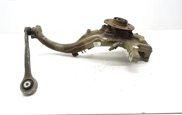 Audi Q5 SQ5 Front wheel hub spindle knuckle 8K0407241Q