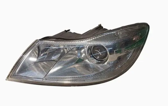 Skoda Octavia Mk2 (1Z) Headlight/headlamp 1Z2941015F