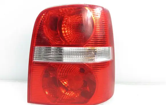 Volkswagen Touran I Rear/tail lights 1T0945112B