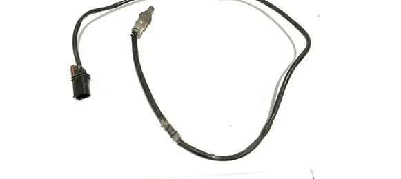 Volkswagen PASSAT B8 Lambda probe sensor 04L906262 34563