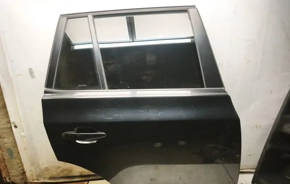 BMW X3 E83 Rear door 