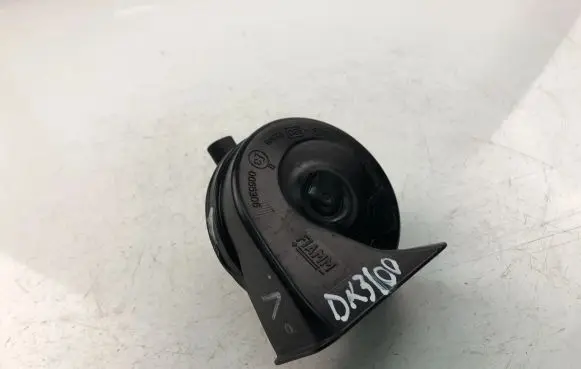 Chrysler 300 - 300C Horn signal A046522