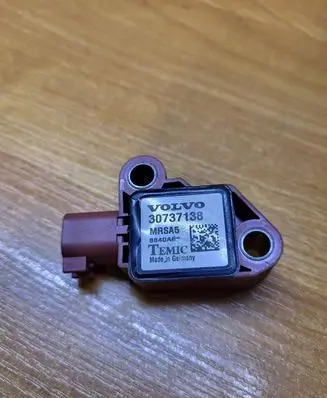 Volvo S40 Airbag deployment crash/impact sensor 8840A6 MRSA5 30737138