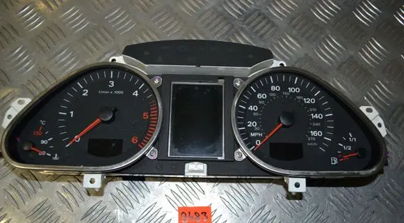Audi A6 S6 C6 4F Speedometer (instrument cluster) 4F0920982T