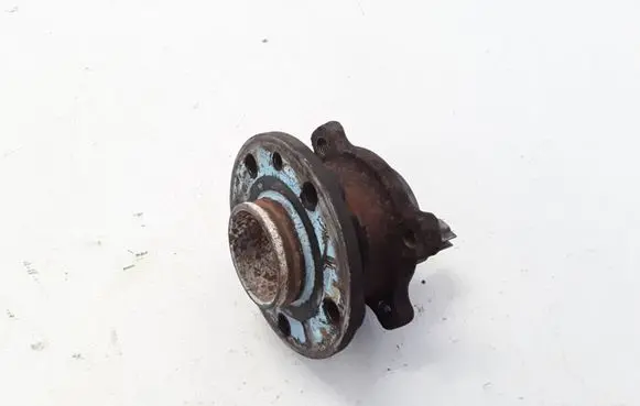 Volvo S80 Rear wheel hub 31329968