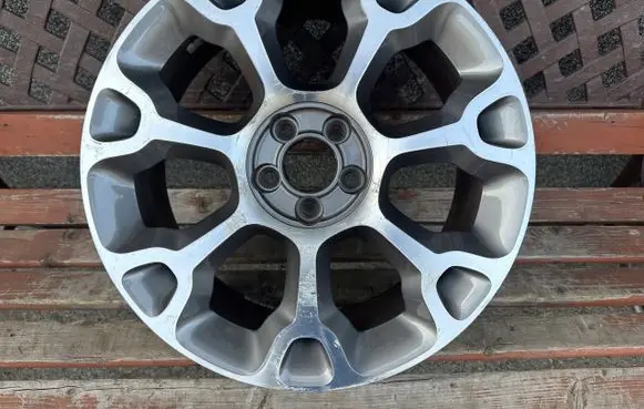 Fiat 500X R17 alloy rim 
