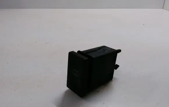 Volkswagen PASSAT B5 Windscreen/window heater switch