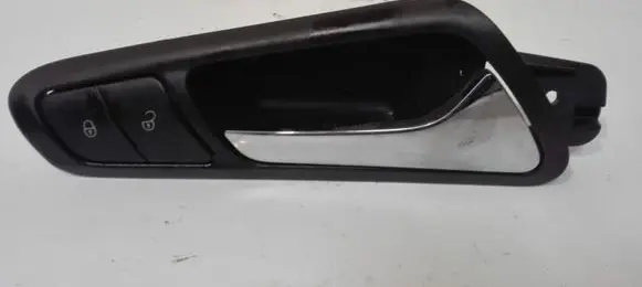 Volkswagen PASSAT B6 Front door interior handle 3C2827114D