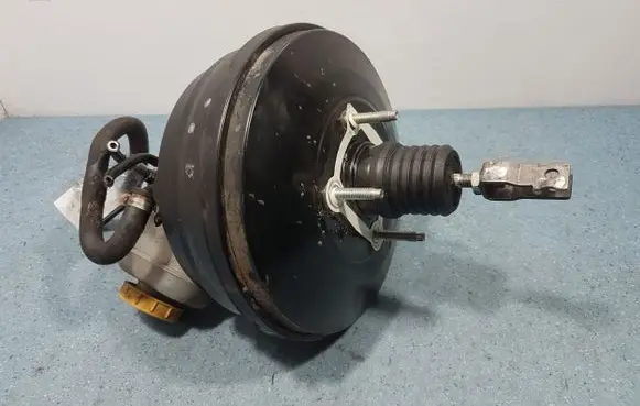 Subaru Outback Brake booster G215T
