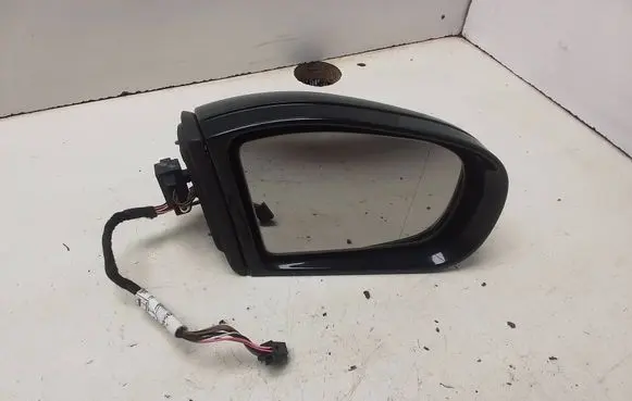 Mercedes-Benz C W203 Front door electric wing mirror 413133418