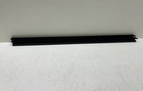 Citroen C3 Front door windshield rail 9813215580