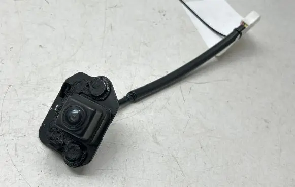 Nissan Pulsar Reversing camera 284423ZL0A 2033640 VCBN257