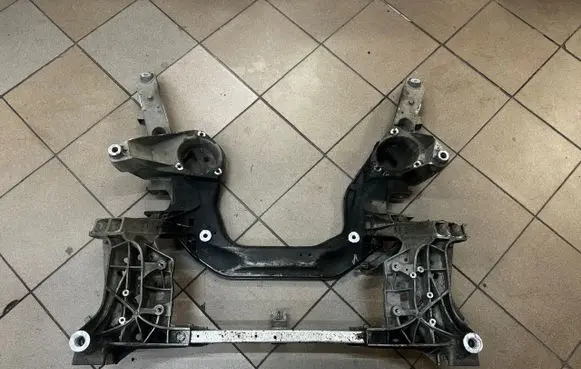 BMW 5 F10 F11 Front subframe 6799321 439257420