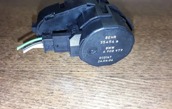 BMW 7 E65 E66 Air flap motor/actuator 6908979 35454A