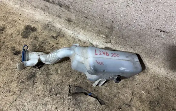 Mercedes-Benz SLK R172 Windshield washer fluid reservoir/tank A1728600060