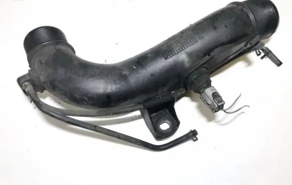 Toyota Avensis T250 Intercooler hose/pipe 173620r011 17362-0r011