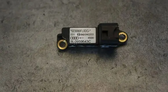 Audi A3 S3 8L Airbag deployment crash/impact sensor 8L0959643C