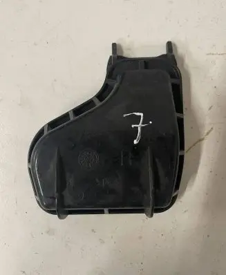 Audi A4 S4 B6 8E 8H Headlight/headlamp dust cover