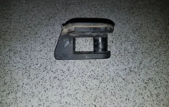 BMW 3 E36 Front door lock loop/hook striker 8122299