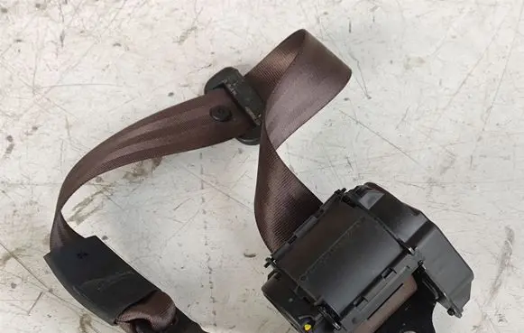 Porsche Cayenne (9Y0 9Y3) Rear seatbelt 9Y0857807