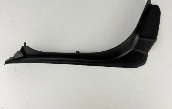 BMW 5 G30 G31 G38 Tailgate trim 51497400595 15054410