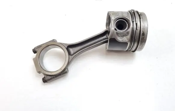 Volkswagen PASSAT B6 Piston with connecting rod 081187 038J 155721