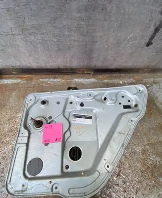 Skoda Fabia Mk1 (6Y) Rear door manual window regulator 6Y0839756 114892