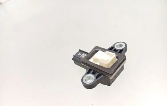KIA Sportage Airbag deployment crash/impact sensor 95920B1050 624944200 02292016