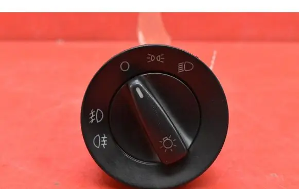 Skoda Fabia Mk2 (5J) Light switch 1U0941531D