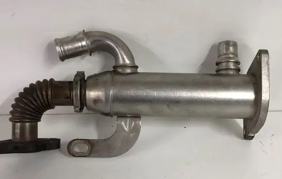Citroen C4 I Picasso EGR valve cooler 9645689780