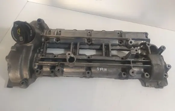 Mercedes-Benz C W204 Rocker cam cover A6420101630 6420101630