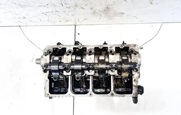 Skoda Octavia Mk2 (1Z) Engine head 038103373r