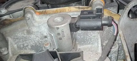 Volkswagen Golf Plus Camshaft vanos timing valve 