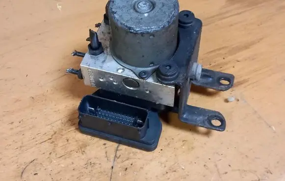 Hyundai ix35 ABS Pump BE6003B106