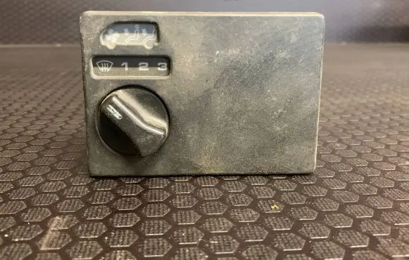 Volkswagen Transporter - Caravelle T4 Climate control unit 701959531