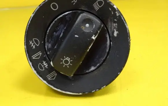 Audi A4 S4 B6 8E 8H Light switch 8E0941531A
