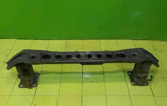 Alfa Romeo GT Front bumper foam support bar PRZOD