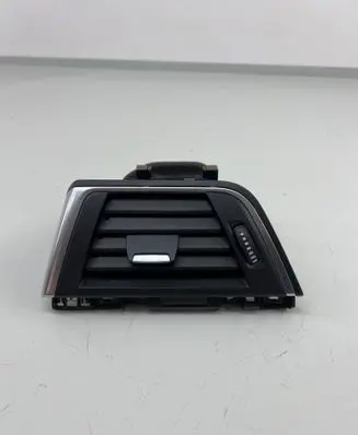 BMW M3 F80 Dashboard side air vent grill/cover trim 9346226