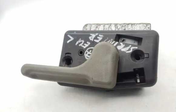 Loading door interior handle