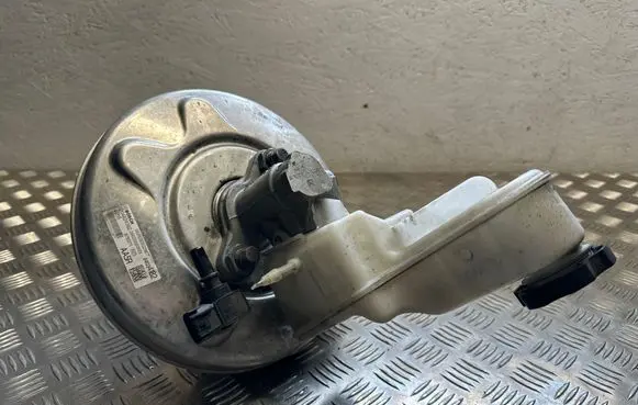 Opel Insignia B Brake booster 367930711