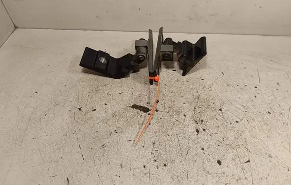 Rear door hinge set