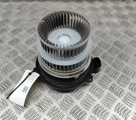 Lexus GS 250 350 300H 450H Heater fan/blower 8710330471