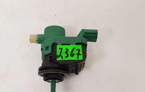 Headlight level adjustment motor