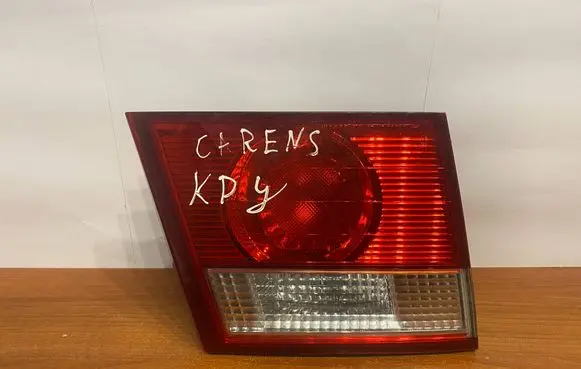 KIA Carens II Tailgate rear/tail lights